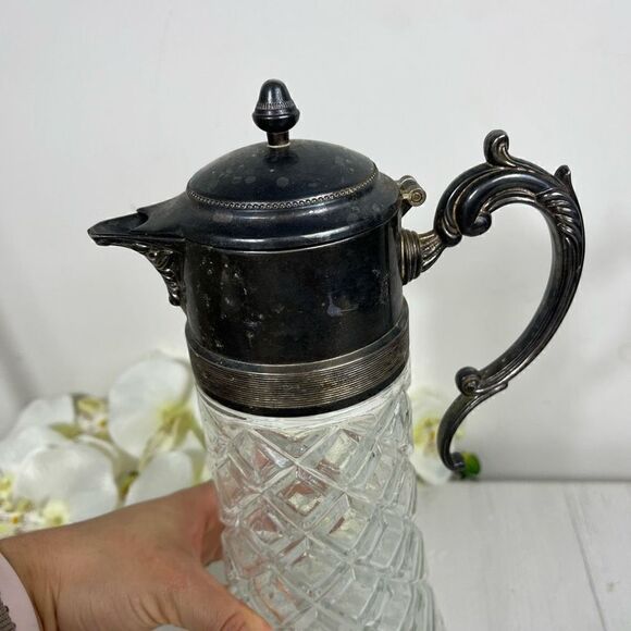Large Silver Plate Cut Clear Glass Serving Pitcher Carafe - Picture 6 of 13